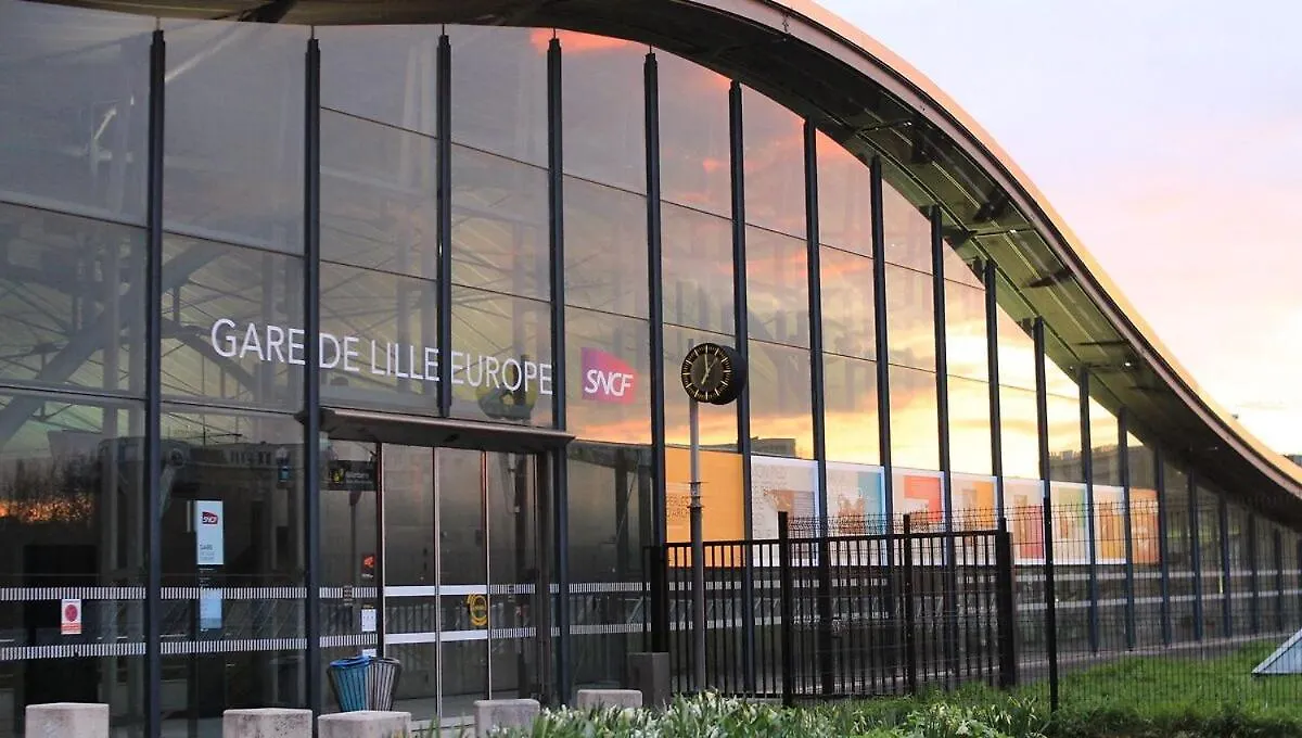 Apartment For 4 In Front Of Lille Flandres Station